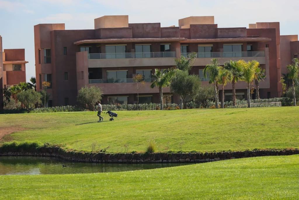 Cosy Appartemt Vue Sur Golf Et Montagne Marrakesh Bagian luar foto