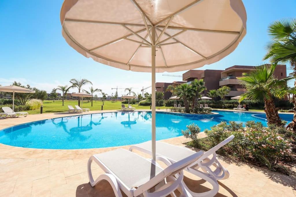 Cosy Appartemt Vue Sur Golf Et Montagne Marrakesh Bagian luar foto